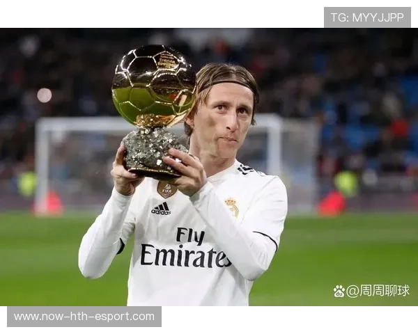 40岁的莫德里奇疯狂回追卡位，扼杀了罗马的反击，莫德里奇成名