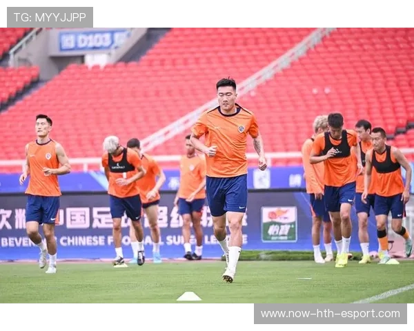 中超保级关键战：青岛海牛战平武汉三镇，中甲青岛海牛